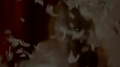 The Pillow Fight - S1:E11