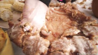 Lesbian Sploshing: Whipped Creamy Pie