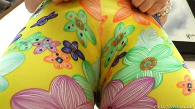Buttman's Obsession: Camel Toes