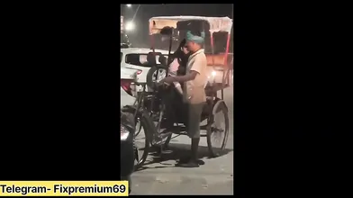 Mumbai Marathi Milf Dranked Lady handjob to Ricksha old Age Men