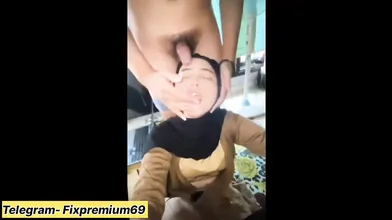 Horny muslim girl ka standing pose mai hard sex or cum facial video