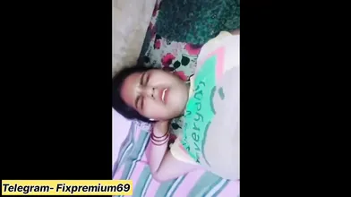 Horny cheater bhabhi ki hard chudai kar chut k upar giraaya maal