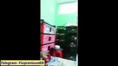 Pakistani Milf Aunty Nude Romance in Bed With Cousin