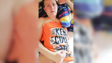 GeiloExpoBoyzp frontal masturbating