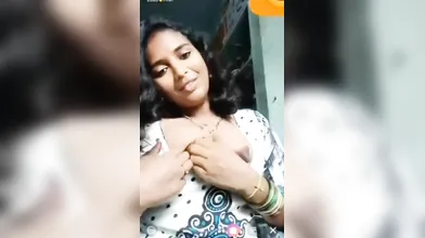 Gouthami reddy manthena showing her Nude milky boobs & Black nipples in video call ???