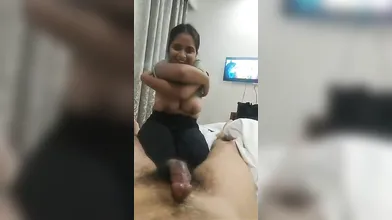 Gouthami reddy manthena removing T shirt showing nude sexy boobs & sucking husband dick Hard in Oyo room video xxx viral ??