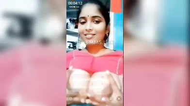 Gouthami reddy manthena sexy figure removing dress & sexy bra showing Big milky boobs with Hot expressions video xxx viral in bedroom ?