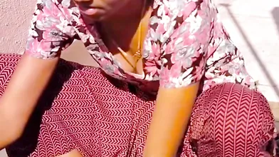 Beautiful bhabhi cleavage