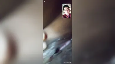 Bangladeshi girl pussy fingering