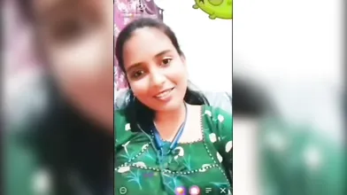 Gouthami reddy manthena Hot in Nighty removing bra and showing nude boobs in video call ???