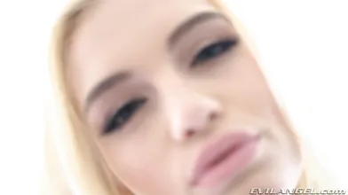 Squirting Blonde Seduces Stepdad