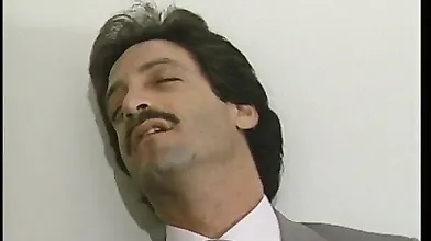 Blowin' In Style, Scene #07