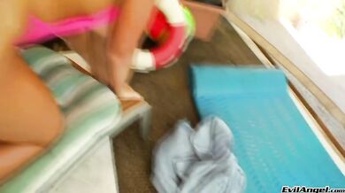 BLOOPERS-Anal Beach Buns #02