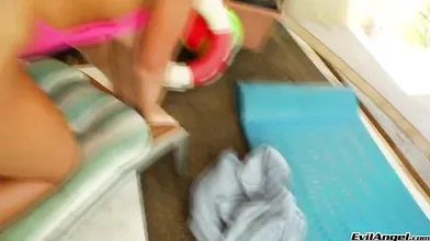 BLOOPERS-Anal Beach Buns #02