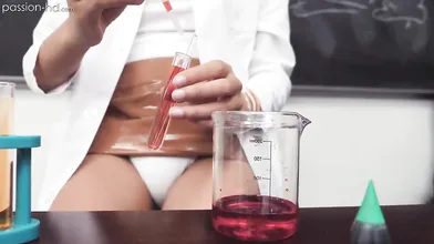 Explosive Chemistry