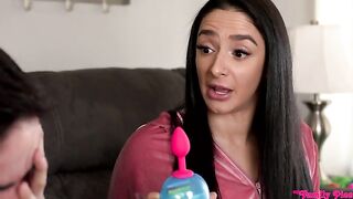 Can I Find All My Step Sisters Easter Eggs - S18:E3