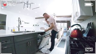 Horny Stepsis Leaves Dildo In Dishwasher