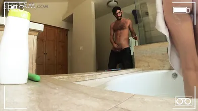 Stealthy Step Bro With Big Cock Seduces Step Sis