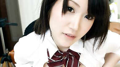 Japanese Babe Gets Tit Fucked