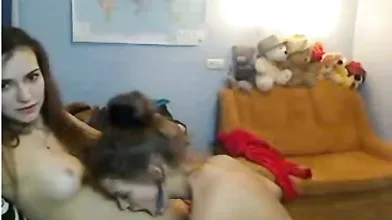 Lesbians Kissing on Webcam