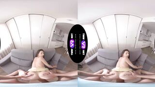 Feet massage gives bright orgasms
