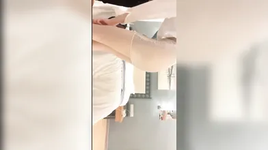 Chinese极品女神场，萝莉御姐全露脸，绝世美鲍无套啪啪，一个毛多一个白虎，帅哥美女淫乱场，白丝黑丝诱惑至极，石头剪刀布谁输谁被操，好久没做过的姐姐被强行插入直喊痛，颜值爆表