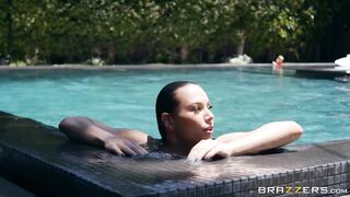 Layzee-Ass Babysitter Aidra Fox Facialed
