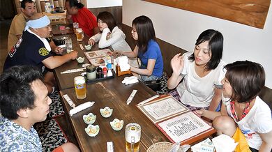 Pretty Japanese chick Hinata Serina banged