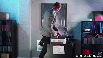 MadLad Photocopies his Massive Dick at Office!
