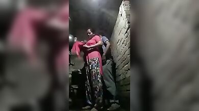 Desi Mature Bhabi Record Her Video