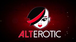 Katerina Kalista is Quarantined in Amsterdam but that doesn't stop her from making herself cum!