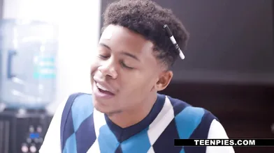 Tutor Puts BBC into Eager Ebony Teen Paisley's Mouth