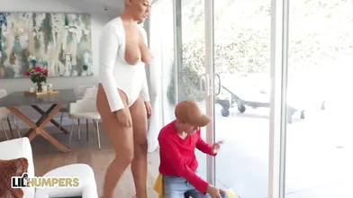 LIl Humpers - Big tit milf Ryan Keely fucks lil Jordi