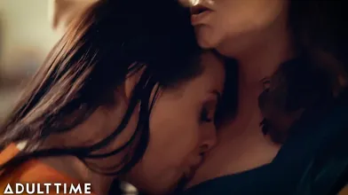 TRUE LESBIAN Suburban Wife Jay Taylor Can't Take Eyes Off Angela White