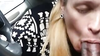SHE ONLY WANTED $5! HOOKER GIVES QUICK BJ AND RIM JOB IN CAR