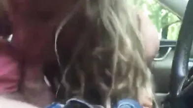 Wild Chick Sucking A Cock In The Car Like Crazy