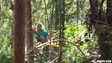 Outdoors quickie with an absolute blonde bombshell