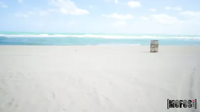 Petite Brunette Girlfriend Fucked after Flashing on Beach