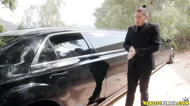 Sexy babe Jessa gets fucked by the driver