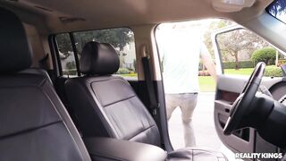Lucky Driver Buys Fries for Abella - gets invited to FFM :O
