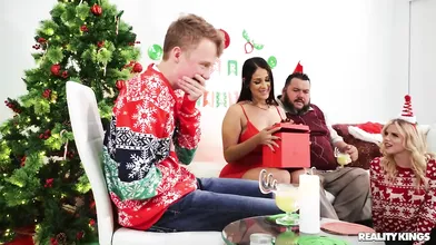 New Stepma's Tight Box under the Christmas Tree 2! :O