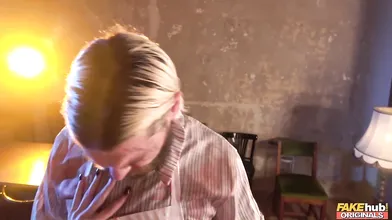 Elimination clown scores some hot pussy
