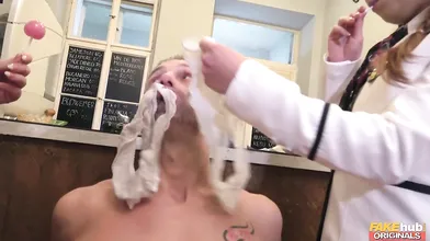 Nerdy schoolgirls want a facial