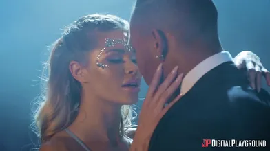 Alien Queen Jessa Rhodes Conspires for Earth BBC :O
