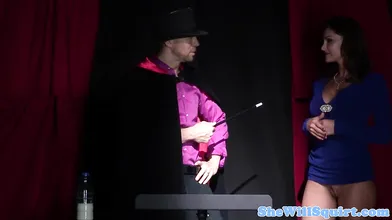 MILF fucked so good her pink pussy erupts