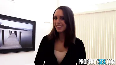 Realtor uses her pussy to land new client