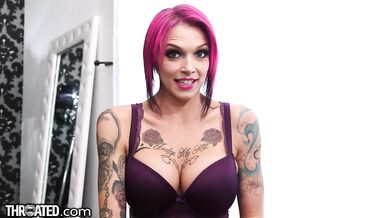 Deepthroat challenge with Annabelle Peaks