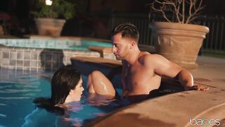 Bloke Finds Strange Mermaid in his Pool