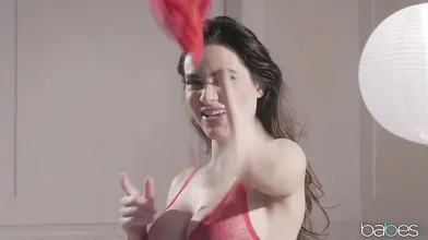 Heat packing interracial scene with a busty brunette