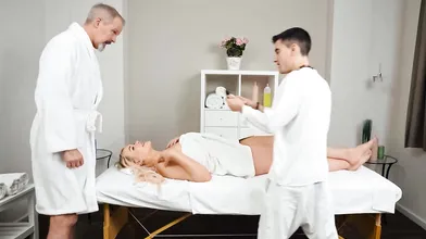 Brazzers: Casa Jordi wtih Gina Varney on XPORN